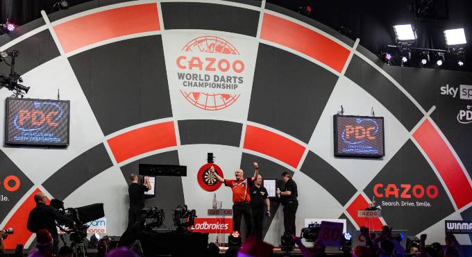 Cazoo WK Darts Getty Images 